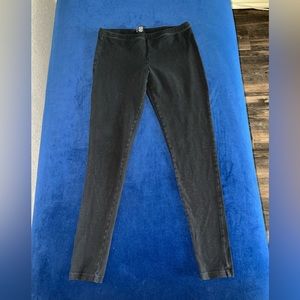 Black hue leggings size small